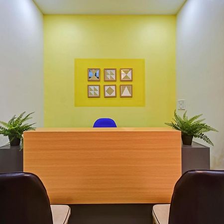 Oyo Home 78047 Alluring Stay Pimpri Pimpri-Chinchwad Esterno foto