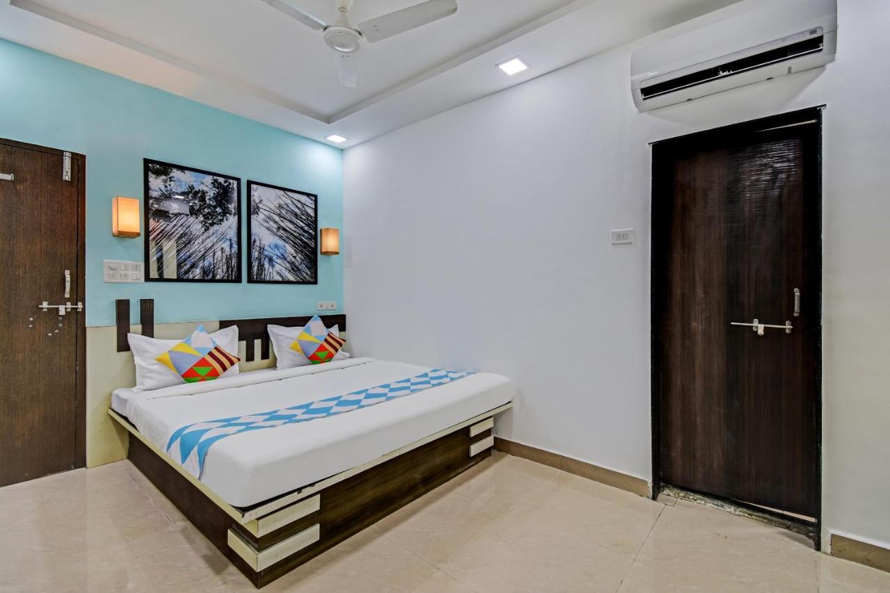 Oyo Home 78047 Alluring Stay Pimpri Pimpri-Chinchwad Esterno foto