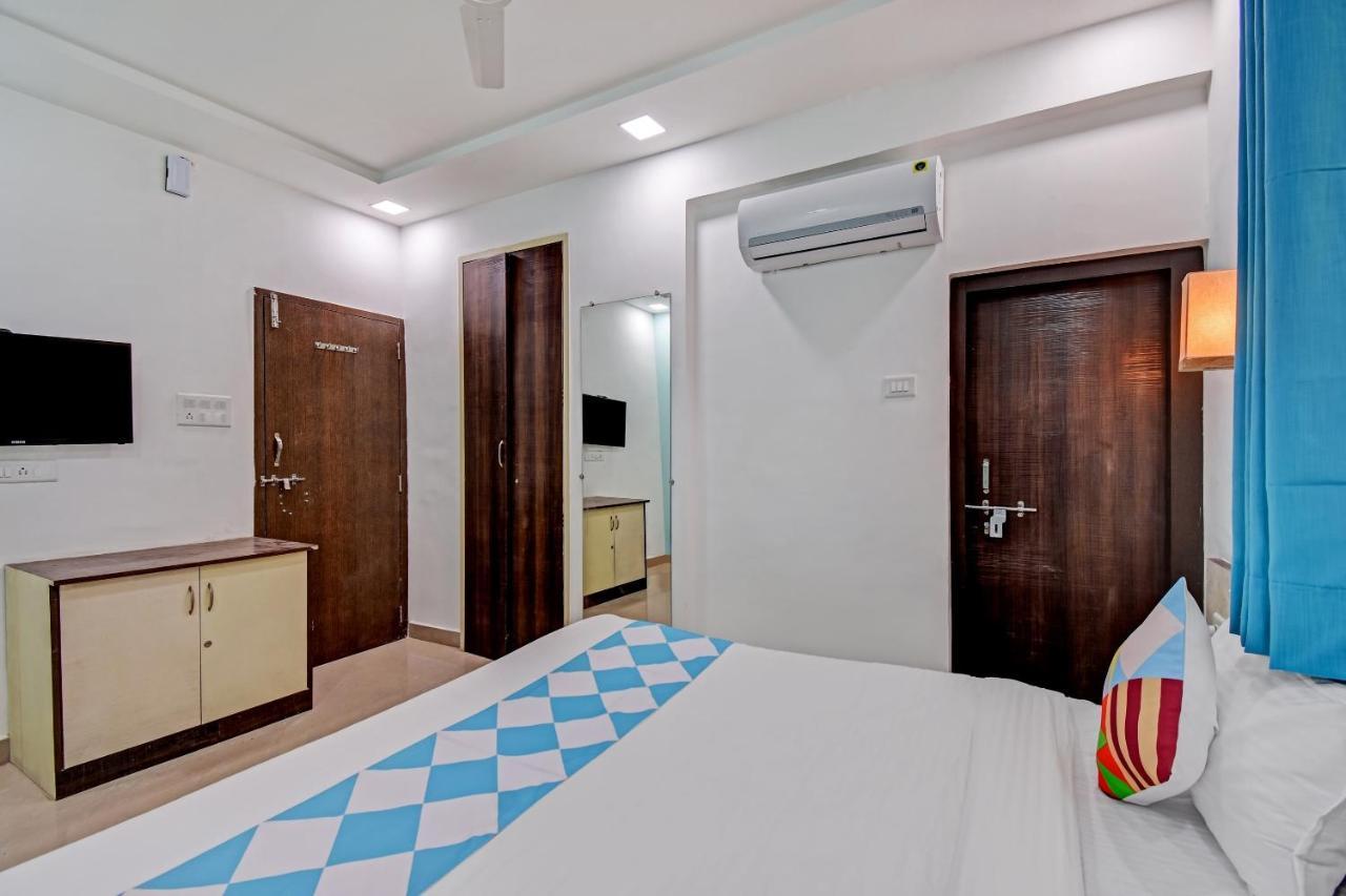 Oyo Home 78047 Alluring Stay Pimpri Pimpri-Chinchwad Esterno foto