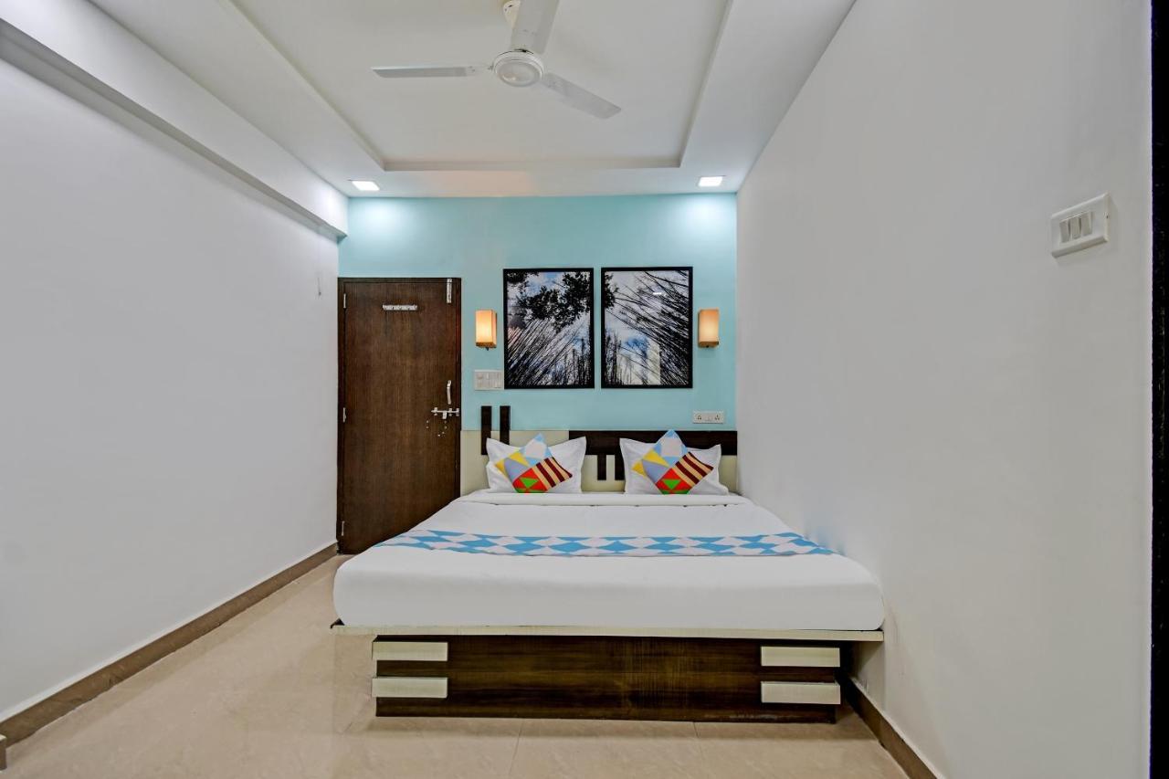 Oyo Home 78047 Alluring Stay Pimpri Pimpri-Chinchwad Esterno foto
