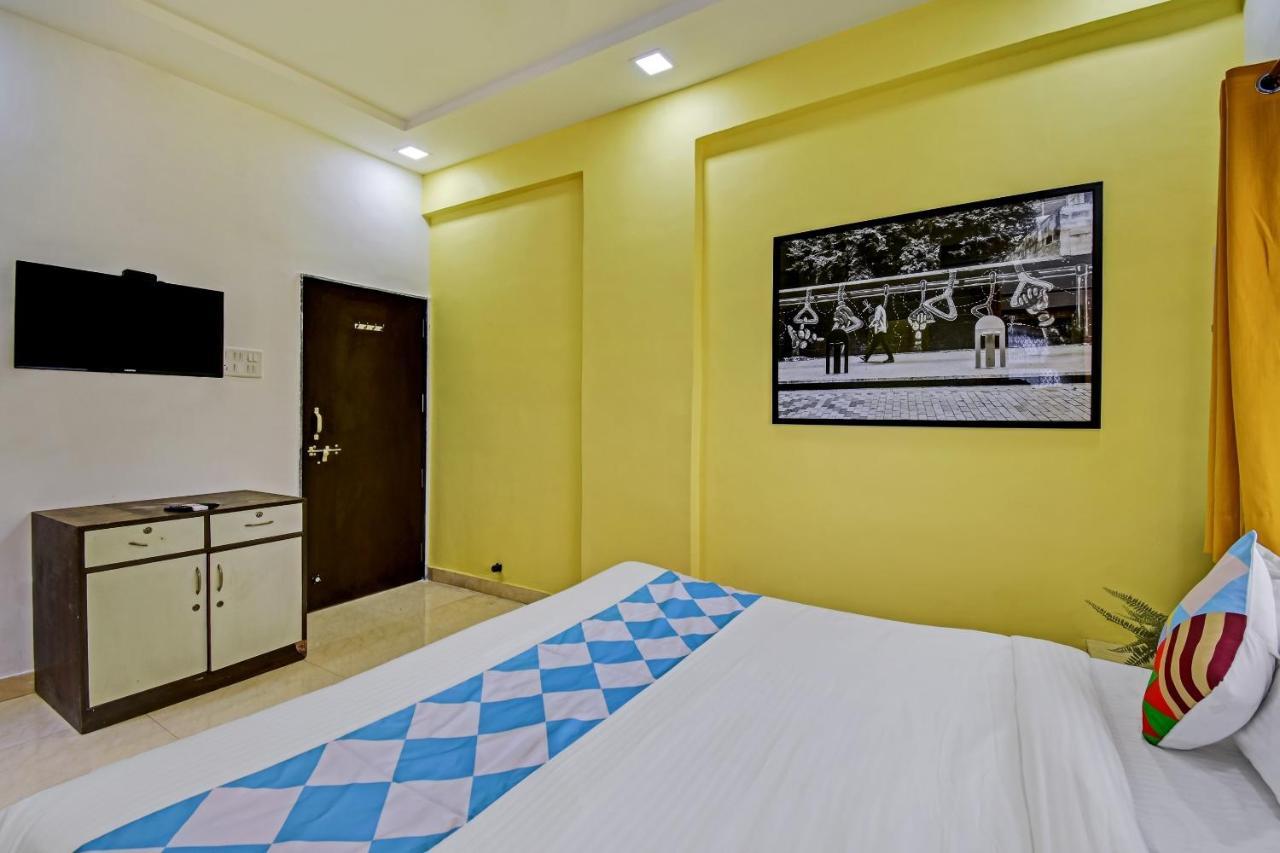 Oyo Home 78047 Alluring Stay Pimpri Pimpri-Chinchwad Esterno foto